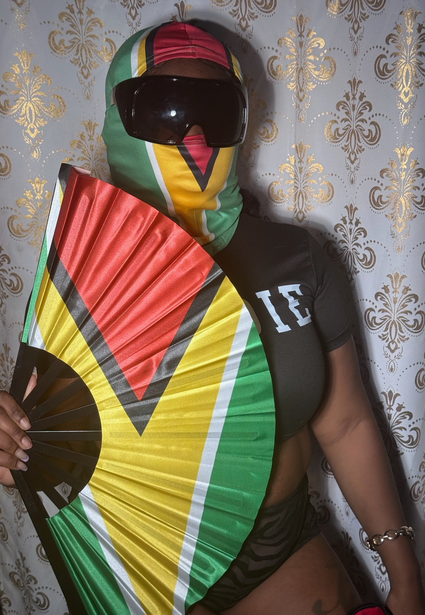 Island Mask – Caribbean Drip Edition”